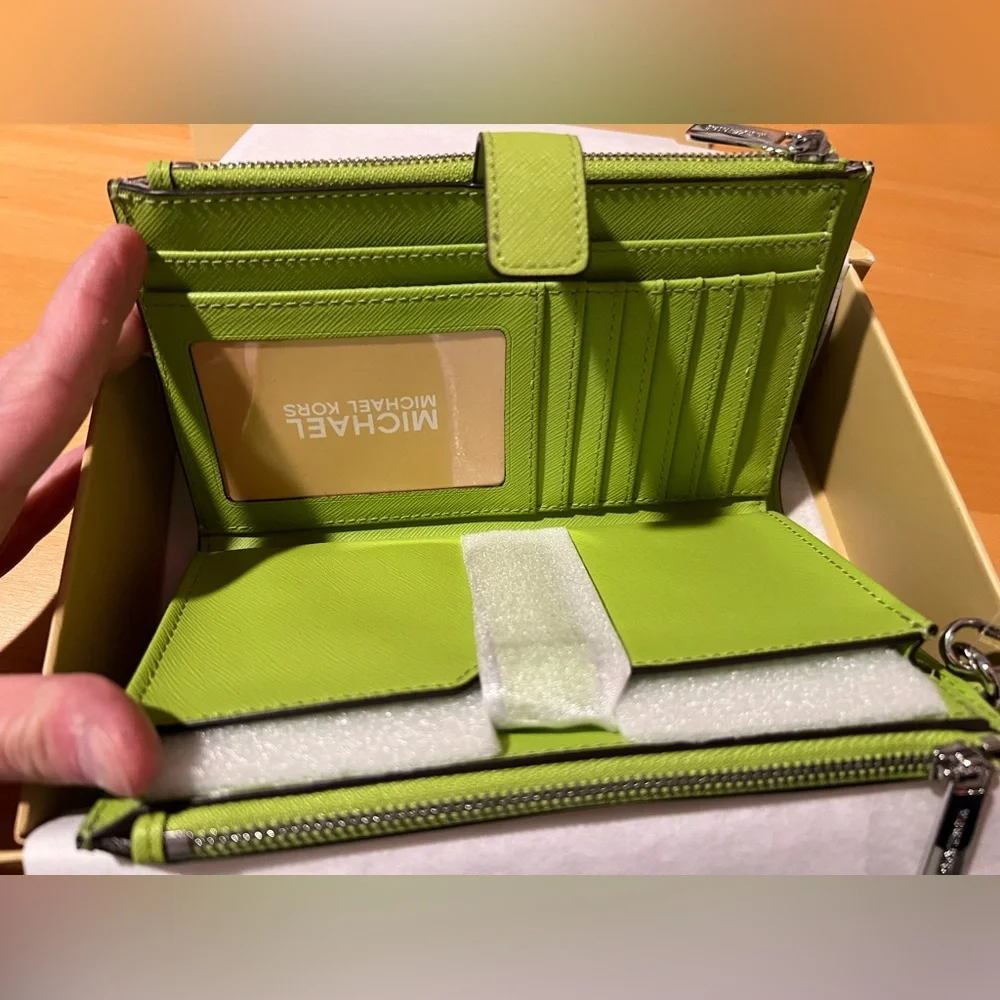 Michael - Michael Kors LEATHER LARGE DOUBLE ZIP WRISTLET LIME Full Inclusion